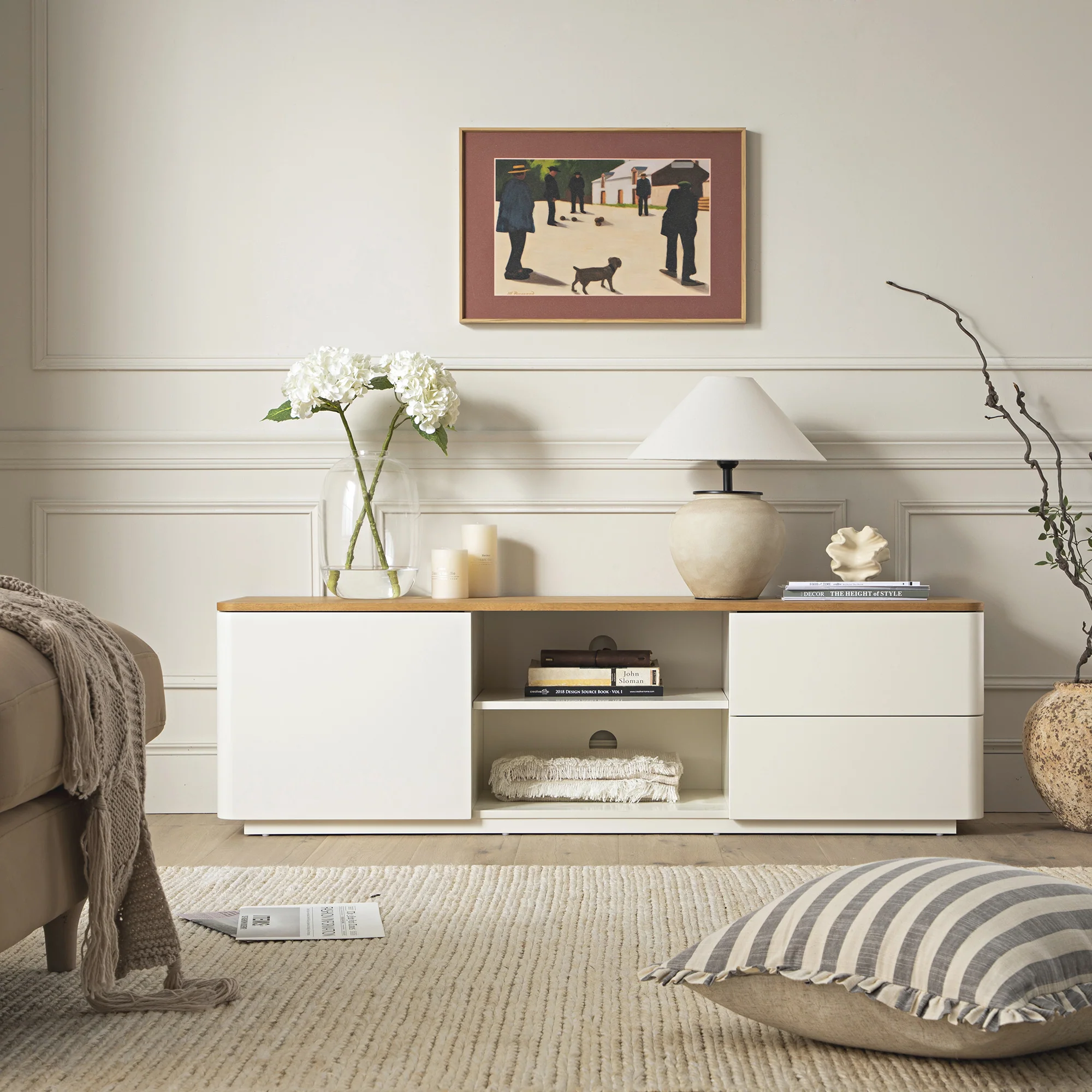 Agnes Curved Edge 150cm Wide TV Unit, White
