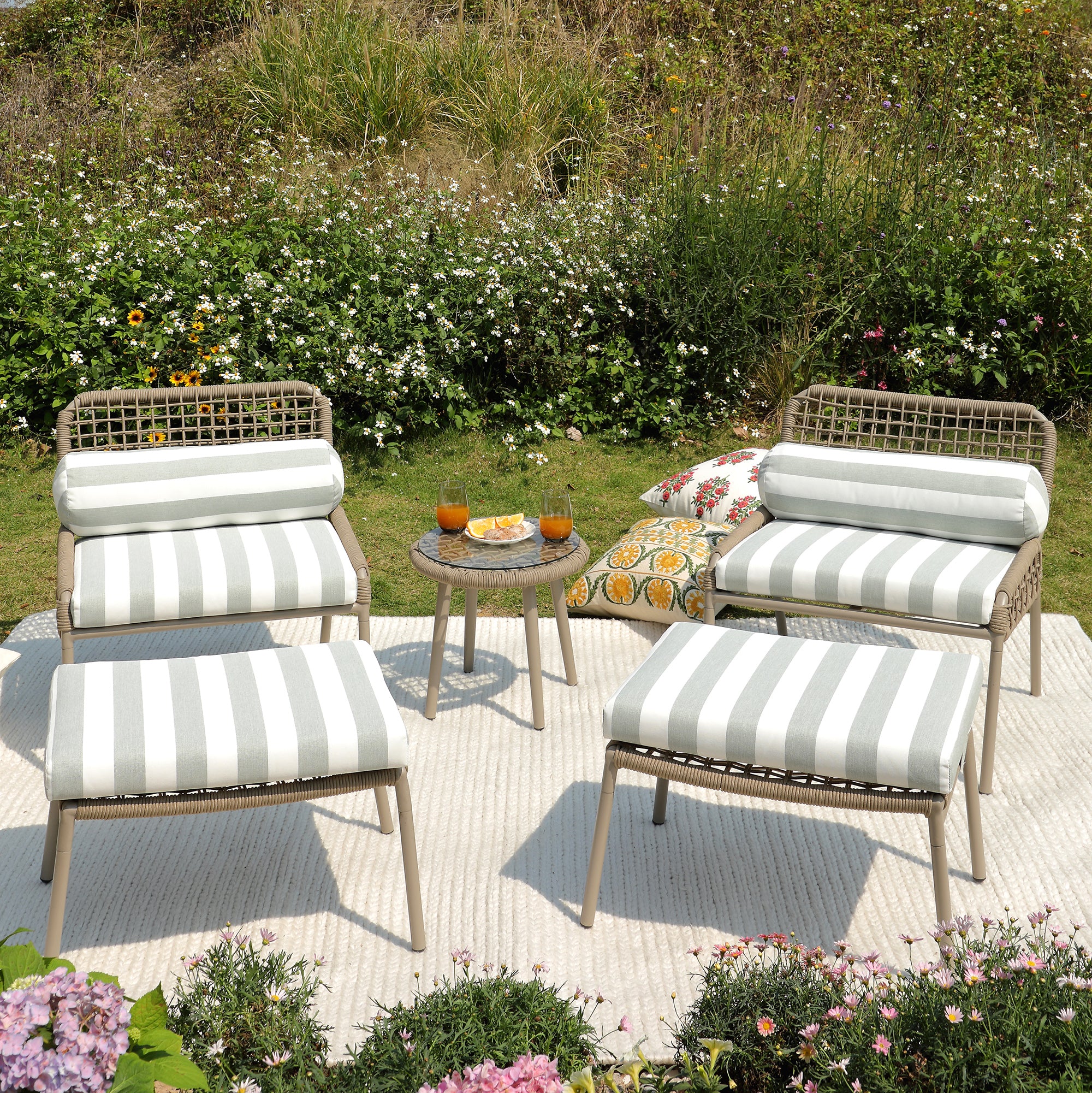 Aurora Cream Outdoor Hand Braided PET Rug - Image 2